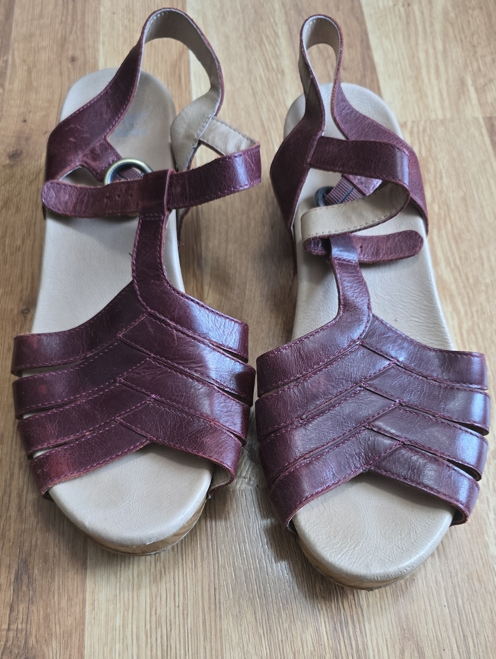 Dansko Women's Bordeaux Leather Strappy Sandals - Picture 1 of 5